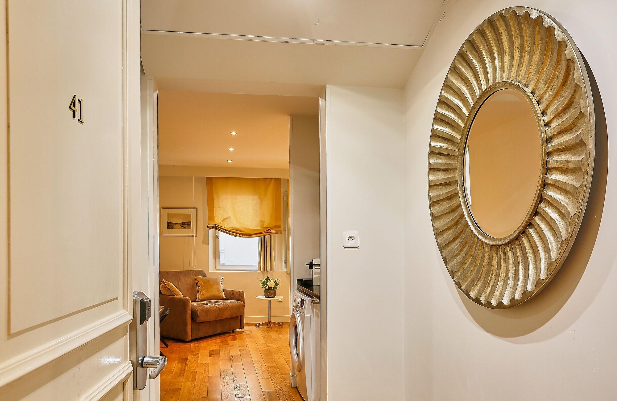 Apartment Du Louvre