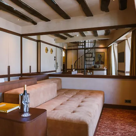 Confidentiel - Louvre Hotel Parigi