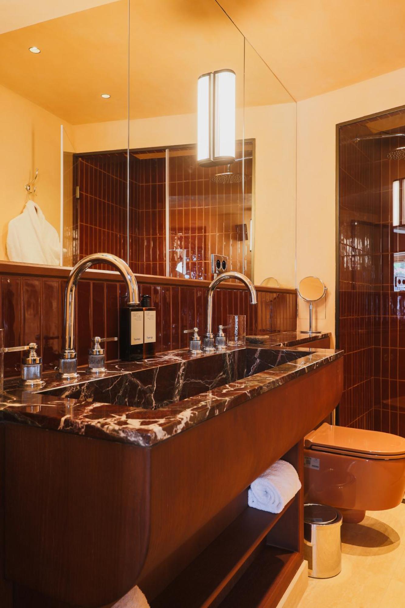 Confidentiel - Louvre Hotel