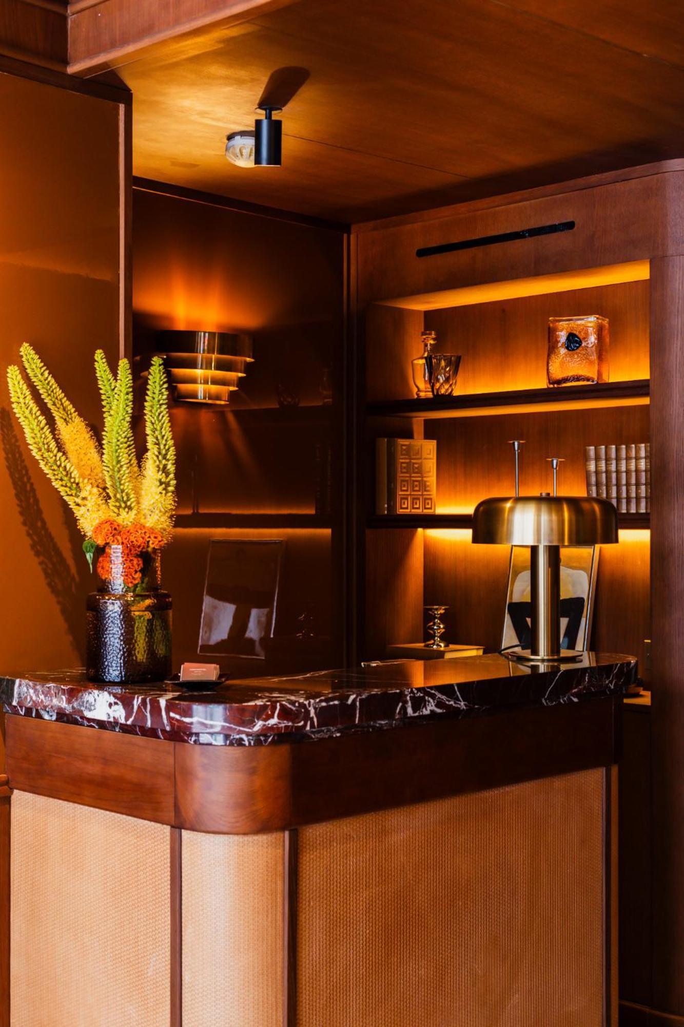 Confidentiel - Louvre 4* Parigi