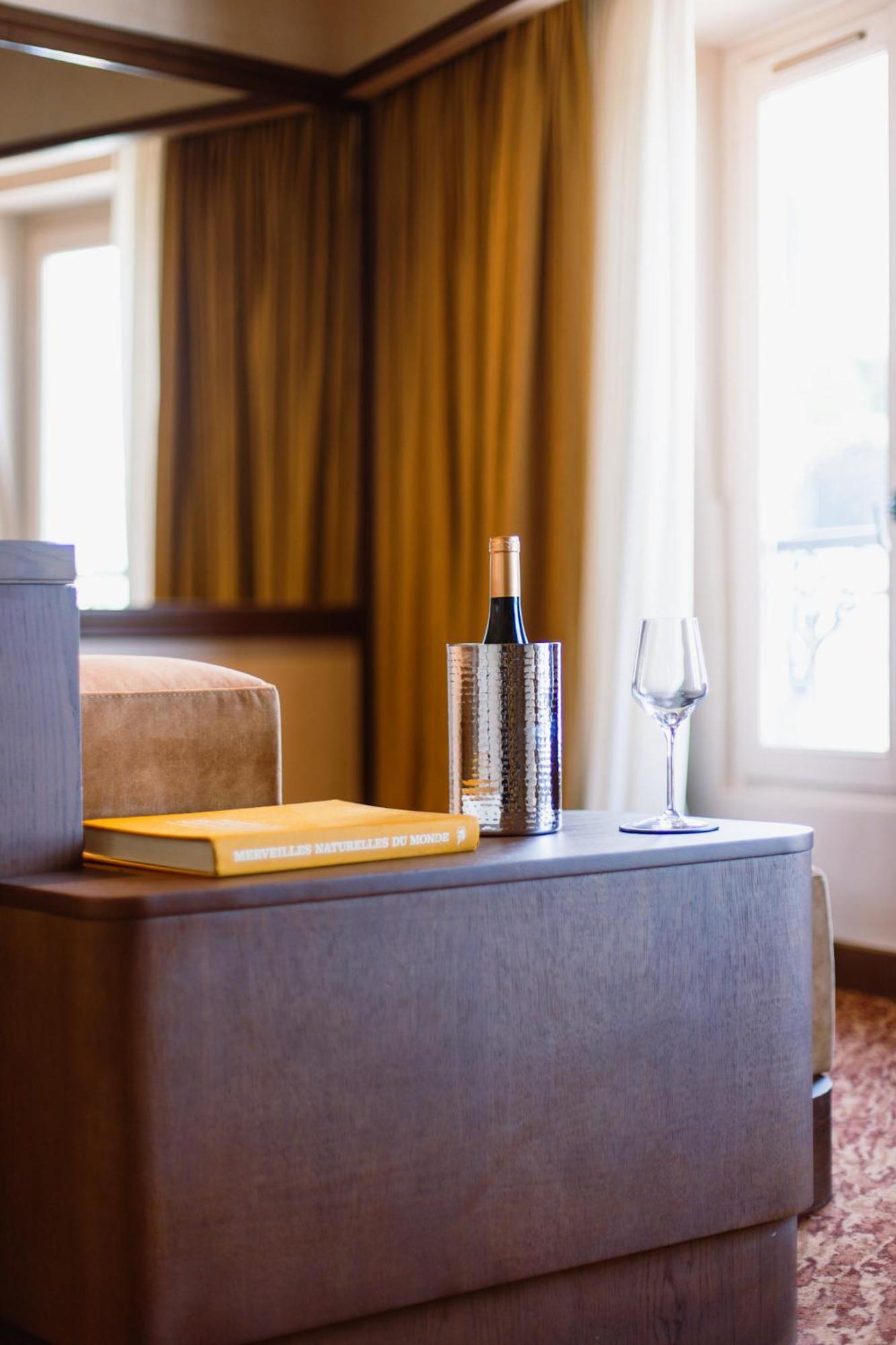 Confidentiel - Louvre Hotel