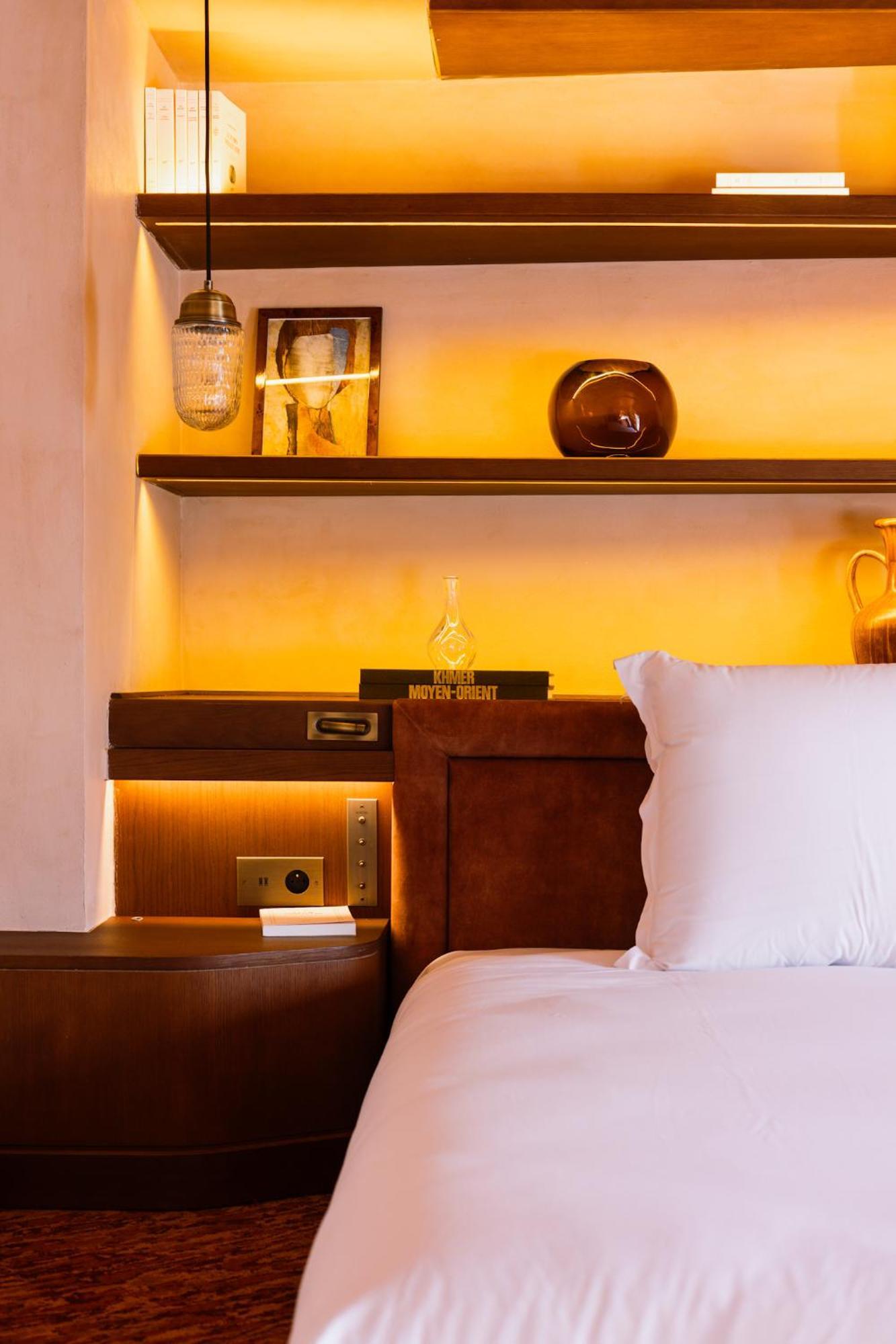 Confidentiel - Louvre Parigi